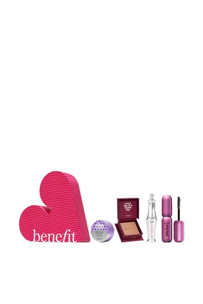 Benefit Dream Team Best Sellers Gift Set – £25.00 (Worth £64.50)
