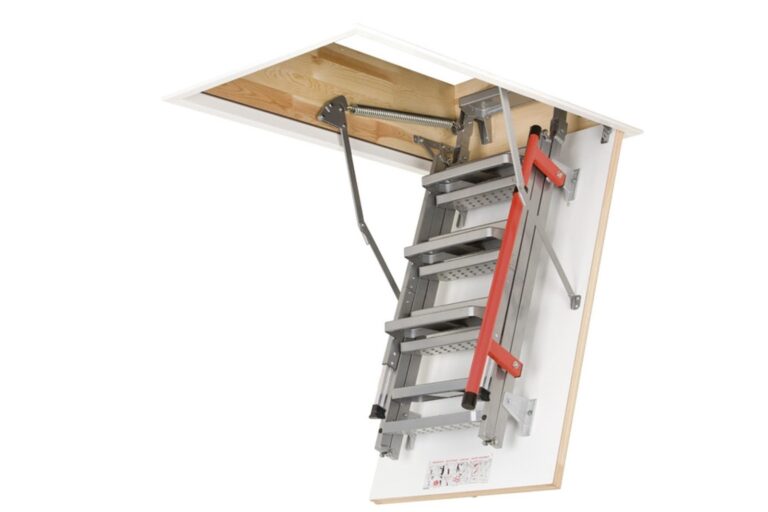 Safe and Efficient Access: What to Look for in Modern Loft Ladders?