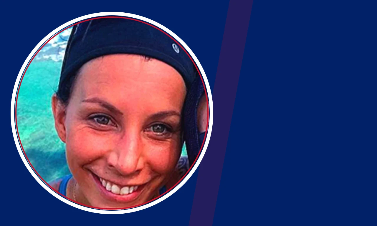 Leiana Evensen portrait on navy background