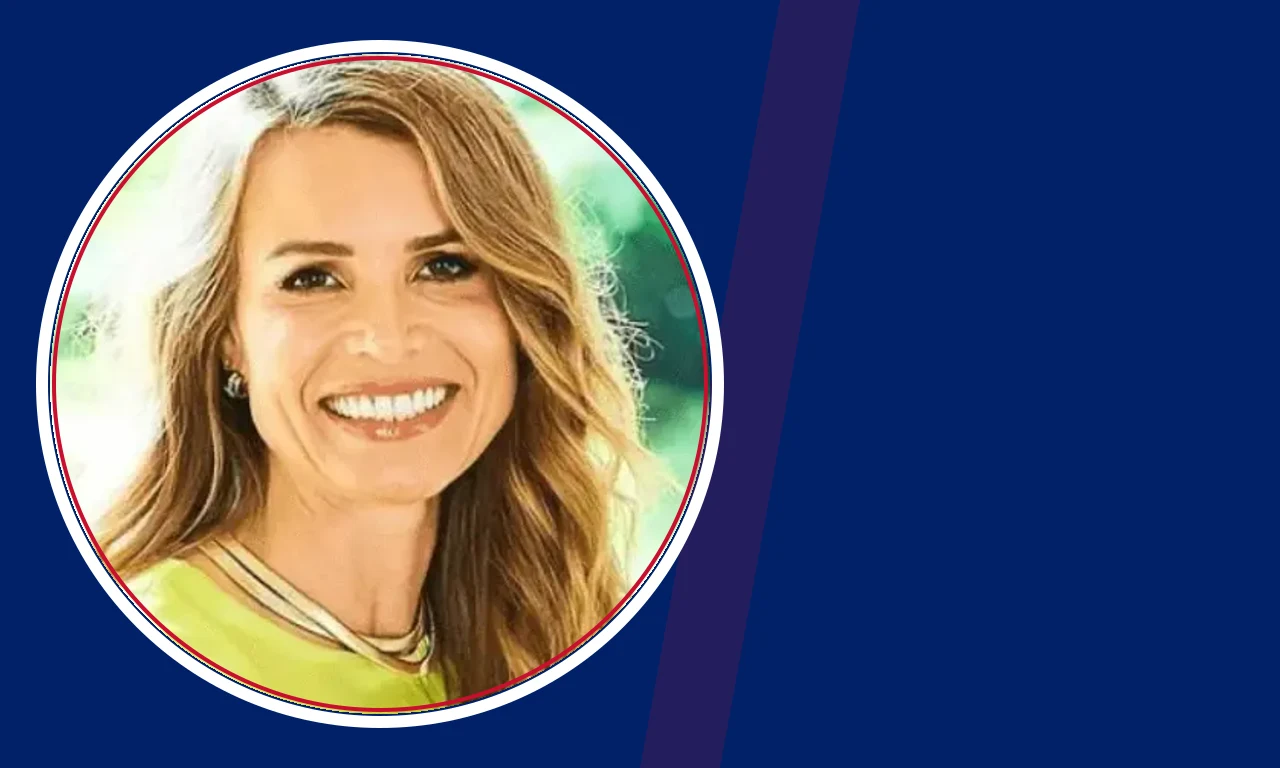 Eleanor Robb portrait on navy background