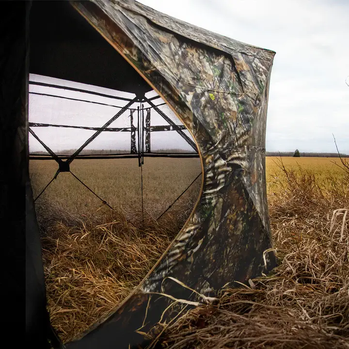 Why Bow Hunters Need Specialized Blinds
